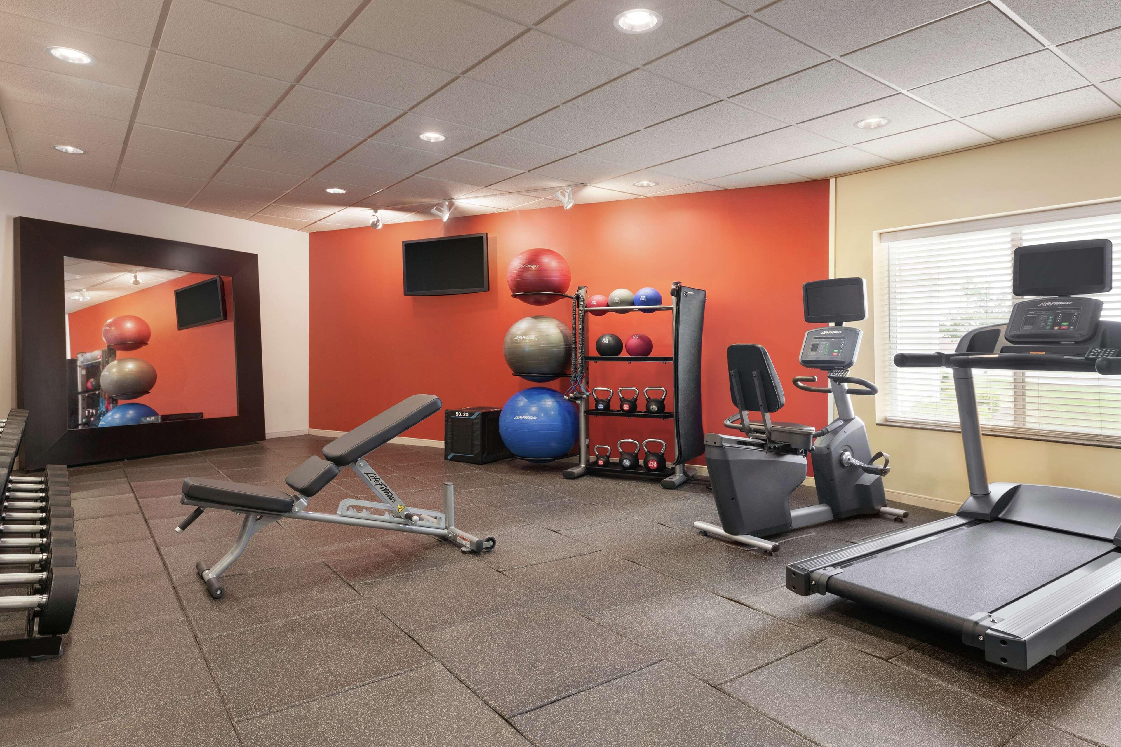 Homewood Suites By Hilton Allentown-West/Fogelsville Bagian luar foto