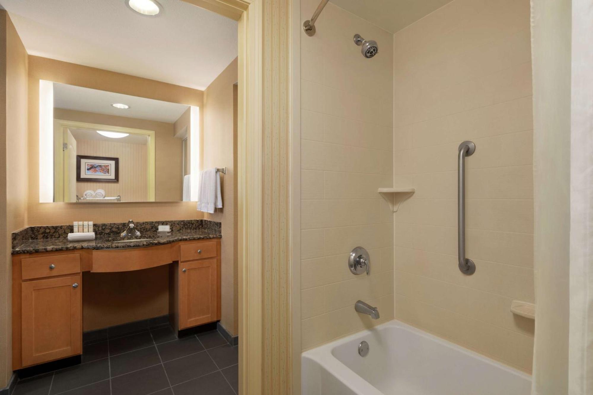 Homewood Suites By Hilton Allentown-West/Fogelsville Bagian luar foto